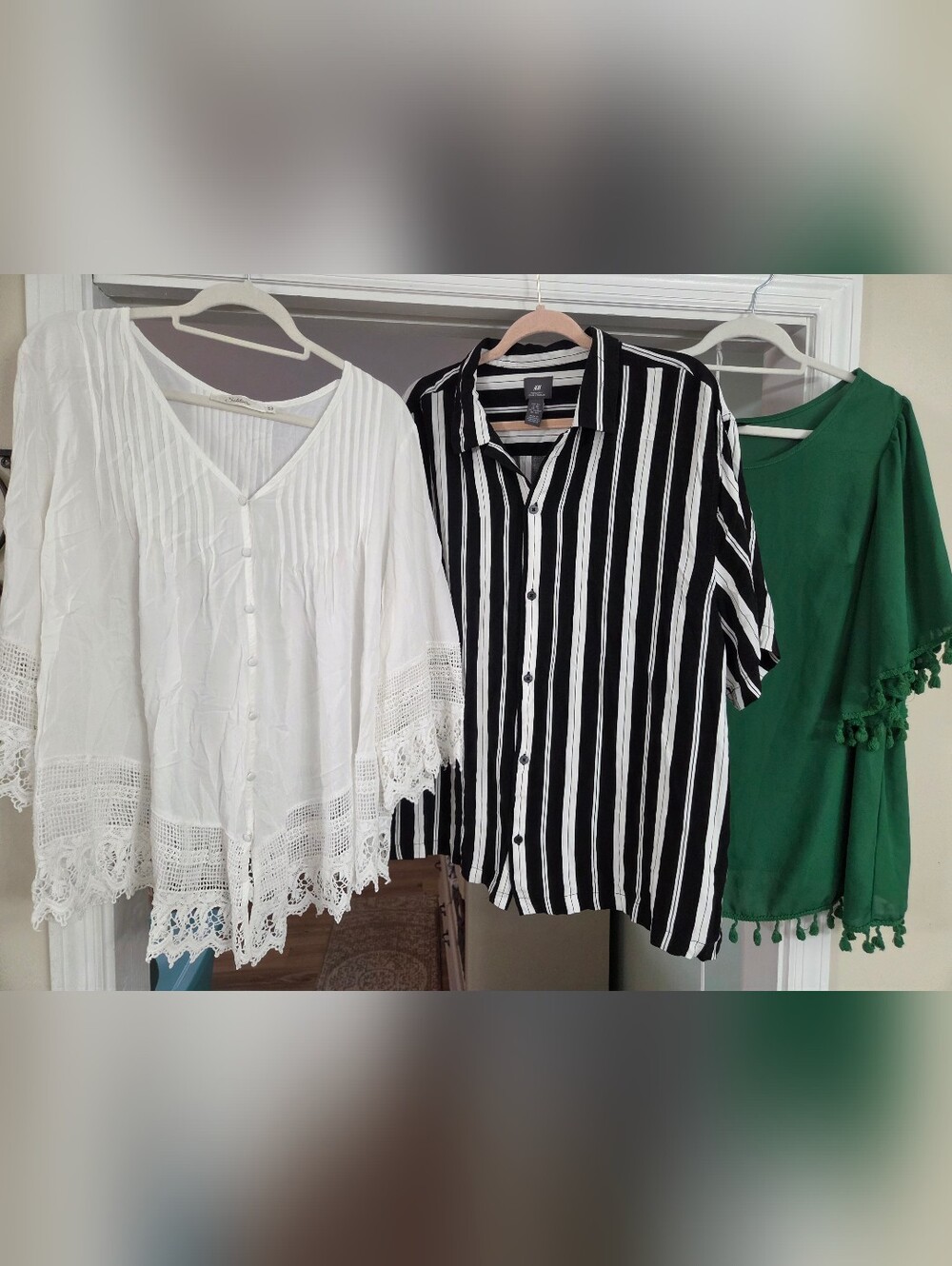 H&M Black / White Stripe, White Lace V-neck, Green With Tassels 3pc Lot, 2xl
